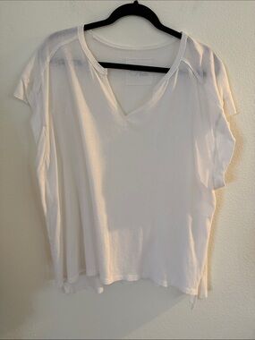 aerie White V-Neck Short Sleeve Tee